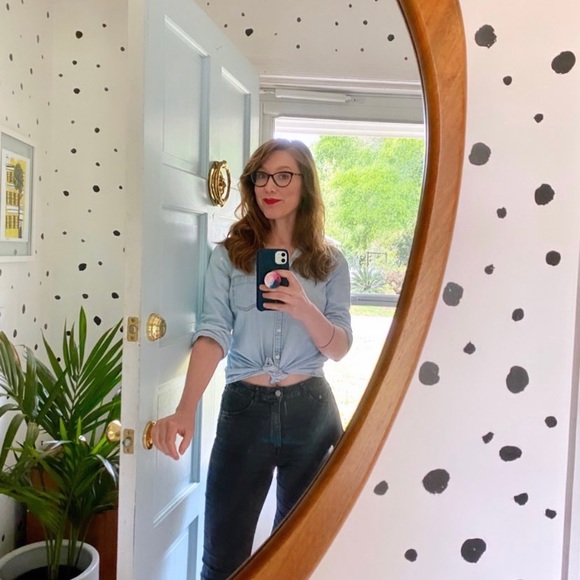 Meet your Posher, Christine - Picture 1 of 3